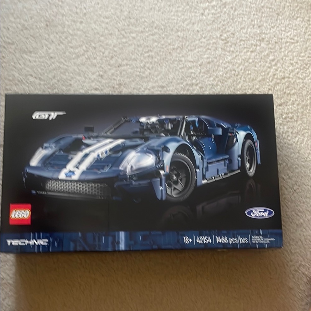 LEGO Technic Blue and White Ford GT Car Set